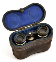 Régi színházi távcső, kopott, bőr tokban