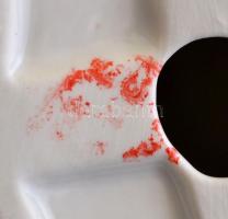 Hölgy virágcsokorral, jelzett, kézzel festett, apró kopásnyomokkal, m: 22 cm