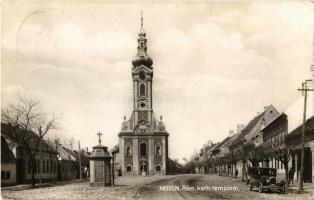 Moson, Római katolikus templom, utca, automobil. Freitag Frigyes kiadása (EK)