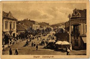 1916 Ungvár, Uzshorod, Uzhorod; Széchenyi tér, piaci árusok, üzletek. Kiadja a Reismann tőzsde / square, market vendors, shops (EK)