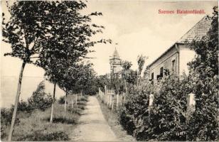 1910 Balatonszemes, Felső sétány a Bagolyvárral, villa. Kiadja Fellner Samu (EK)