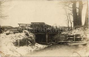 A felrobbantott Ikva híd provizórikus javítása / WWI Austro-Hungarian K.u.K. military, provisional repair construction of the blown-up Ikva river bridge. photo (EK)