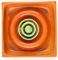 Márközy Mária (1947-): Falikép. Mázas kerámia, jelzett, 22x22 cm