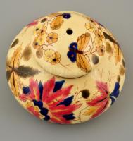 cca 1880 Zsolnay petróleumlámpa részek réz szerelékkel  (2 db), kézzel festett porcelánfajansz, jelz...