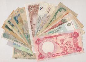 Vegyes 15db-os külföldi bankjegy tétel, köztük Nigéria, Kongó, Peru, Venezuela, Brazília T:II,-III M...