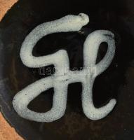 Iparművészeti Vállalatos Gorka Lívia fekete-fehér-narancssárga csíkos kaspó, jelzett, az alján lepat...