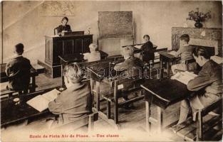 Pinon, Ecole de Plein Air, Une Classe / school interior, classroom with students (fa)