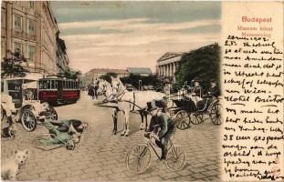 1907 Budapest VIII. Múzeum körút. Humoros montázs villamossal, kerékpárossal, automobillal, fényképésszel (fl)