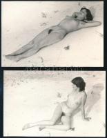 4 db szolidan erotikus, levlap méretű, vintage fotó, 9x14 cm