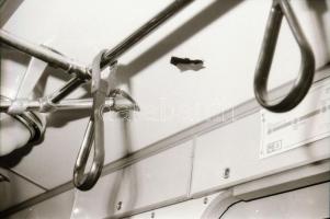 1989. február 18. Bombarobbanás után egy metrókocsi belseje, helyszínelő felvételek, 19 db szabadon ...