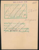 cca 1932 Kinszki Imre (1901-1945) budapesti fotóművész pecséttel jelzett vintage fotója (Rajzolás), ...
