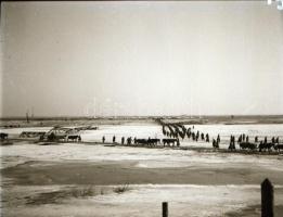 cca 1942 Thöresz Dezső (1902-1963) békéscsabai gyógyszerész és fotóművész szolgálatot teljesített eg...