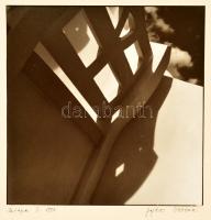 1995 Gajdos Viktória (?-?): Sztupa I-II-II, feliratozott, aláírt fotóművészeti alkotás, 3 db, paszpa...