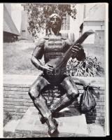 Vegyes művészeti könyvtétel, 3 db: 

Heinrich Lützeler: Absztrakt festészet. Jelentősége és határa...