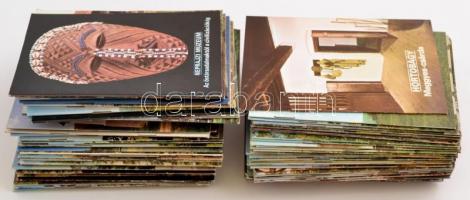 1979-1985 Tájak-korok-múzeumok sorozat 1-99. kötete, valamint egy duplum (52), benne egy hiánnyal (6...