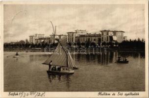 1930 Siófok, Hullám és Sió szállodák, vitorlás, csónakázók (Rb)