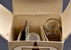 Régi gyógyszeres dobozok (Penicillin, Strophantosid, Hydrocodin), tartalommal