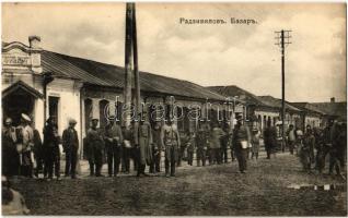 Radyvyliv, Radivilov; Bazaar, tobacco shop, soldiers on the street. Phototypie Scherer, Nabholz & Co.