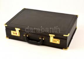 Tizenkét személyes evőeszköz készlet, eredeti műbőr dobozában