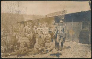 1916 Kávéház előtérben katonákkal, életkép, megírt fotólap, 9×14 cm