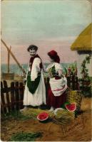 23 db régi motívumlap: romantikus szerelmespáros lapok, folklór és művészlapok, hölgyek / 23 pre-194...