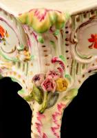 Herendi virágmintás porcelán háromlábú tartó, kézzel festett, jelzett, hiányos, több helyen sérüléss...