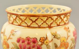 Zsolnay pillangó mintás áttört kaspó, kézzel festett, hibátlan, jelzett, m: 10 cm, d: 9,5 cm