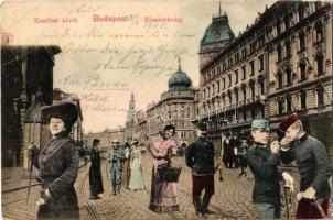 1905 Budapest VIII. Erzsébet körút (Blaha Lujza tér). Montázslap urakkal és hölgyekkel, cigire gyújtó katonákkal / montage postcard (EK)