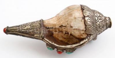 Kő berakásos fém rátétes, díszes csigadísz, h: 14 cm