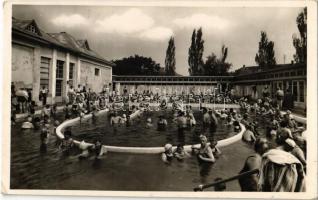 1949 Hajdúszoboszló, gyógymedencék, fürdőzők (EK)