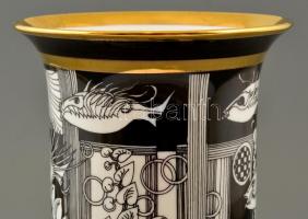 Hollóházi Szász Endre által tervezett mintával díszített porcelán váza, matricás, apró kopásnyomokka...