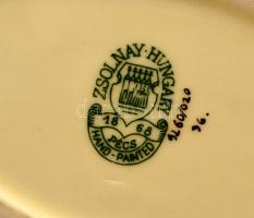 Zsolnay virágmintás kistálka, kézzel festett, jelzett, apró kopásokkal, 11,5×7,5 cm