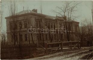 1906 Ózd, Népiskola. photo (EK)