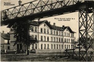 1915 Királyháza, Koroleve; Vöröskereszt épület, vasútállomás, vasúti átjáróhíd. Winkle L. kiadása / Red Cross buliding, railway station, pedestrian railway bridge