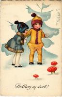 34 db régi vegyes üdvözlő és motívum lap jobbakkal / 34 old greetings and tematic cards with better ...