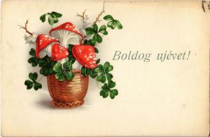 34 db régi vegyes üdvözlő és motívum lap jobbakkal / 34 old greetings and tematic cards with better ...