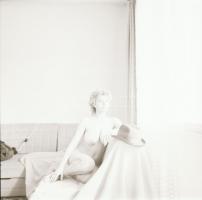 cca 1983 Nőnapi portfóliókból válogatva, szolidan erotikus felvételek, 6 db vintage negatív + 7 db v...