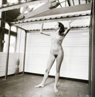 cca 1979 Semmi akadálya, szolidan erotikus felvételek, 8 db vintage negatív + 2 db mai nagyítás, a n...