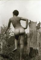 cca 1977 Jöhet bármi, lehet, legyen..., szolidan erotikus felvételek, 13 db vintage negatív + 2 db v...