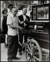 cca 1974 Budapest, az utolsó városligeti verklis, vintage fotó, 29,5x24 cm