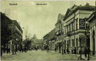 1915 Szolnok, Baross utca, Hazai Biztosító Társaság, Iparosok, Kereskedők és Gazdák Bankja, könyvnyomda, üzletek. Kiadja Gerő Ignác (Rb)