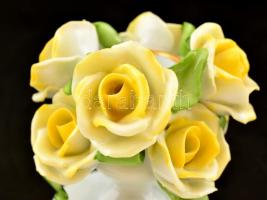 Herendi rózsás gyertyatartó, kézzel festett,  jelzett, apró lepattanásokkal, m: 7 cm