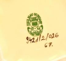 Zsolnay pillangómintás dobozka, kézzel festett, jelzett, hibátlan, 10×10×6 cm