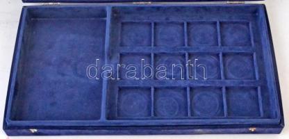 6db-os éremtartó kazetta tétel: 5 nagy- és 1 kisméretű, közte "The Official ECUs / Les ECUs off...