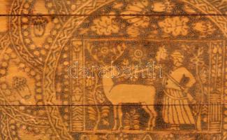 cca 1900 Régi vadászjelenetes, díszes fa tálca, 45,5×57,5×4,5 cm