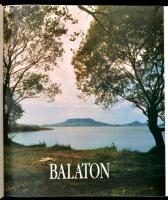 Balaton 157 képpel, turistainformációkkal. Bp., 1990. Forma Art. Kiadói kartonálás