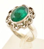 Ezüst(Ag) gyűrű, szintetikus kővel, jelzett, méret: 54, bruttó: 7 g