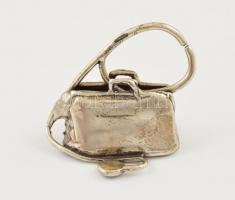 Ezüst(Ag) miniatűr táska, jelzett, 2,5×3 cm, nettó: 15,2 g