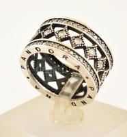 Ezüst(Ag) Pandora gyűrű, jelzett, méret: 51, bruttó: 6,1 g