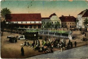 Nagyszeben, Hermannstadt, Sibiu; Kleiner Ring / Kis piac, piaci árusok, üzletek. Kunstanstalt Jos. Drotleff / market vendors, shops (kopott sarkak / worn corners)